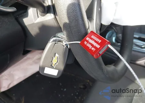 2018 Chevrolet Malibu Lt z USA, uszkodzony, nr VIN 1G1ZD5ST2JF212440